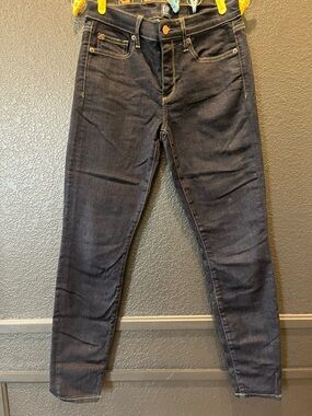 GAP Women's True Skinny Jeans in Dark Indigo